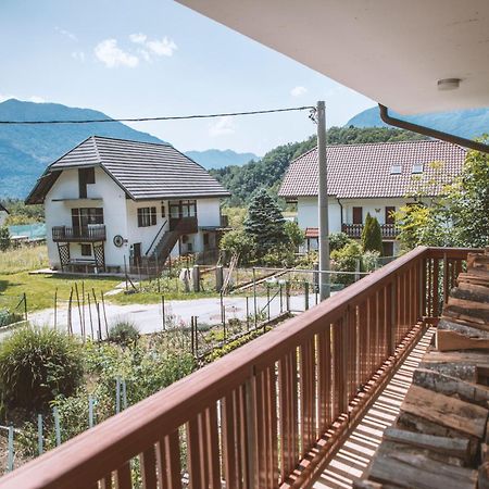 4 Sheeps Apartments Bovec Extérieur photo