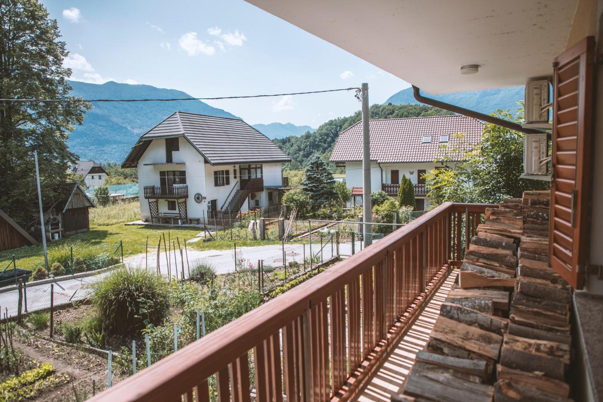 4 Sheeps Apartments Bovec Extérieur photo