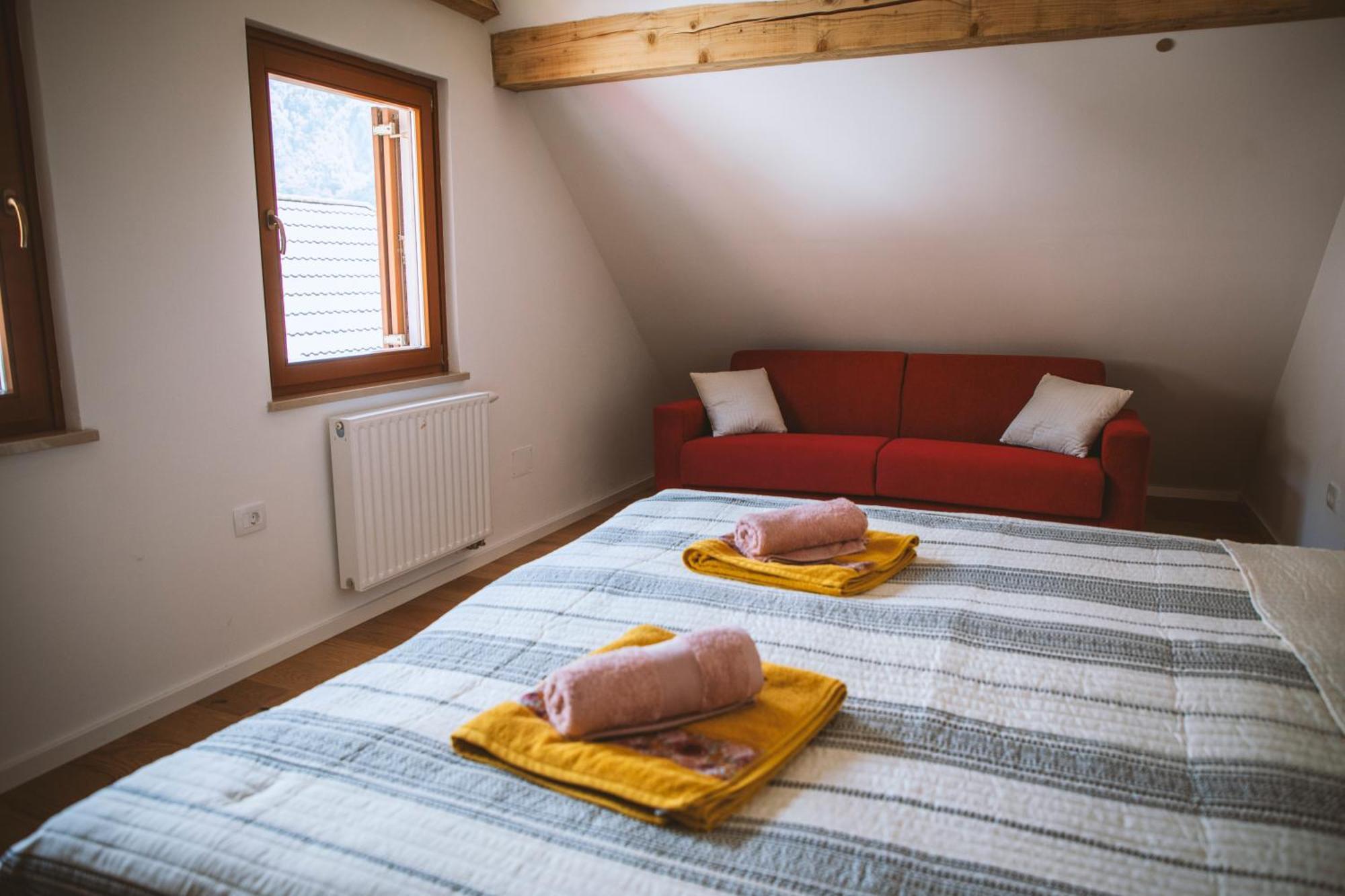 4 Sheeps Apartments Bovec Extérieur photo