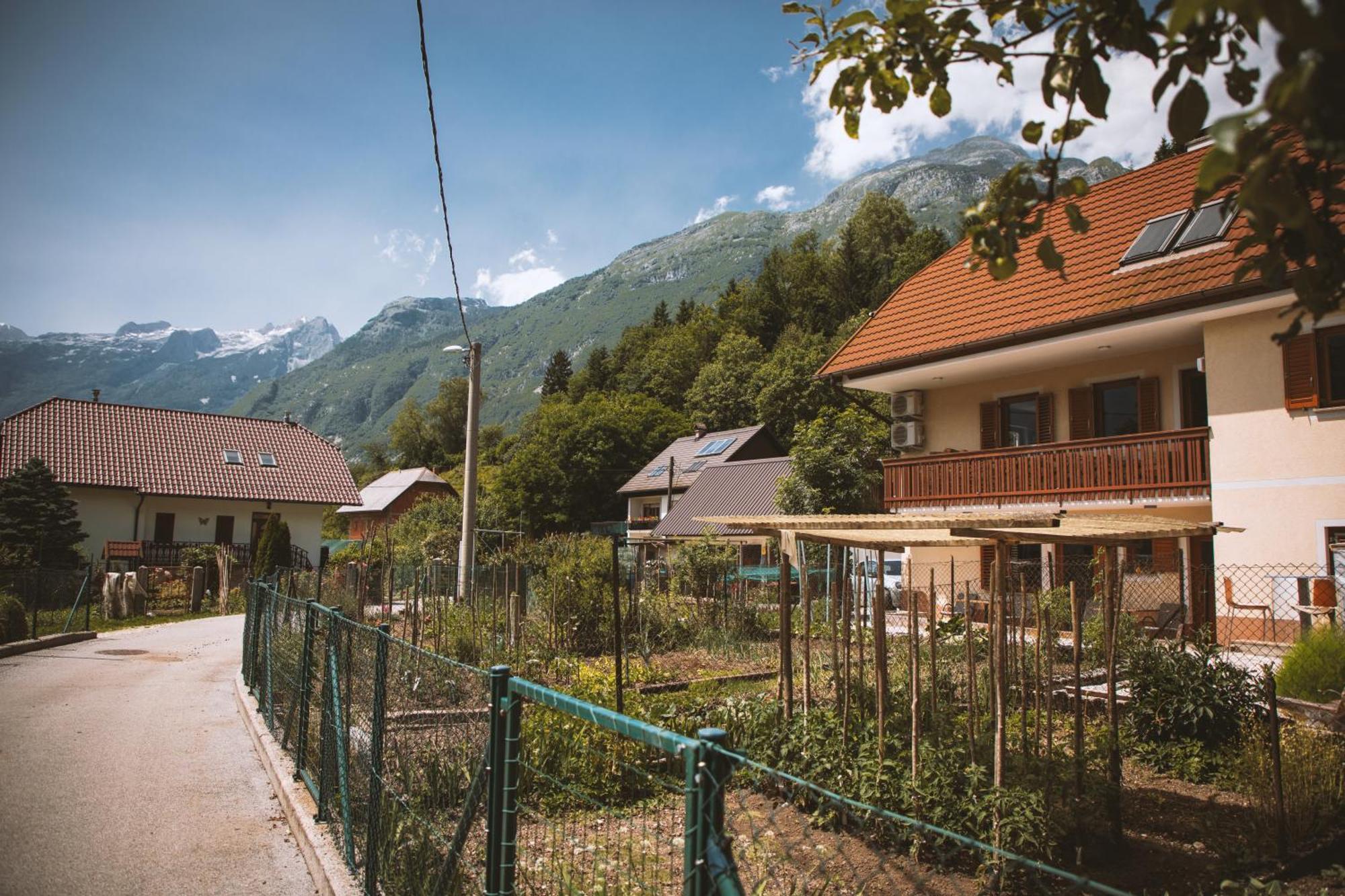 4 Sheeps Apartments Bovec Extérieur photo