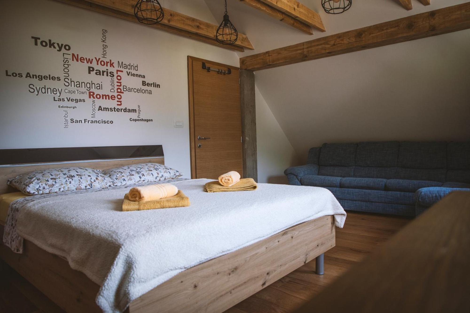 4 Sheeps Apartments Bovec Extérieur photo